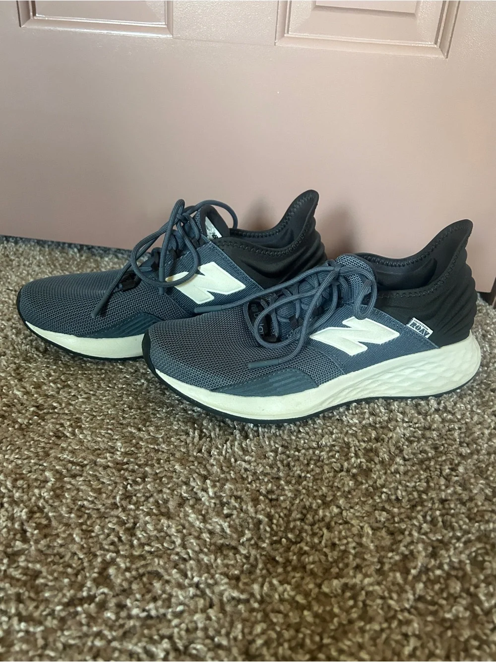 New Balance Womens Fresh Foam Roav WROAVTG Navy Running Shoes Sneakers Size 9.5